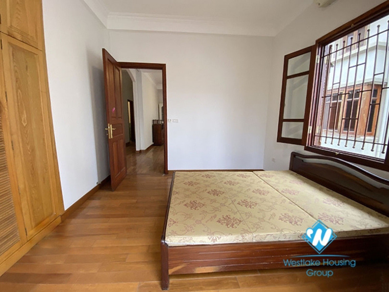 5 bedroom house for rent in Ngoc Thuy Long Bien